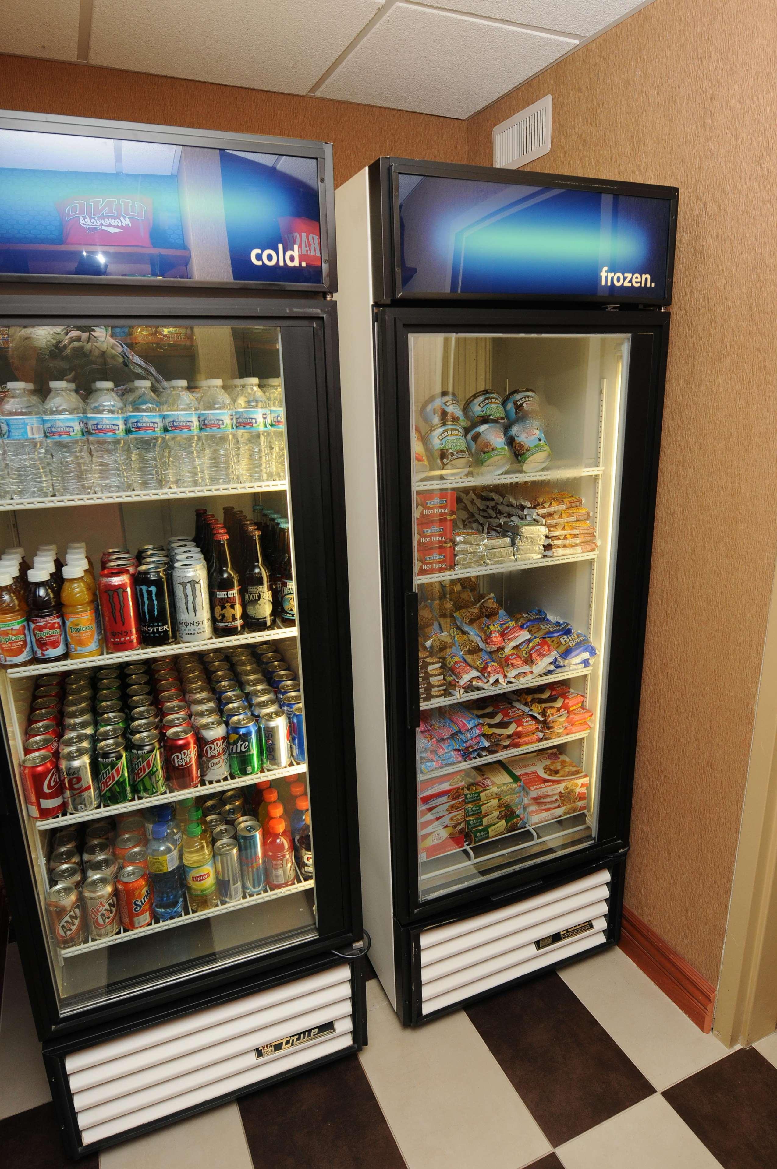 Newly Renovated Hampton Inn Omaha West Lakeside Extérieur photo