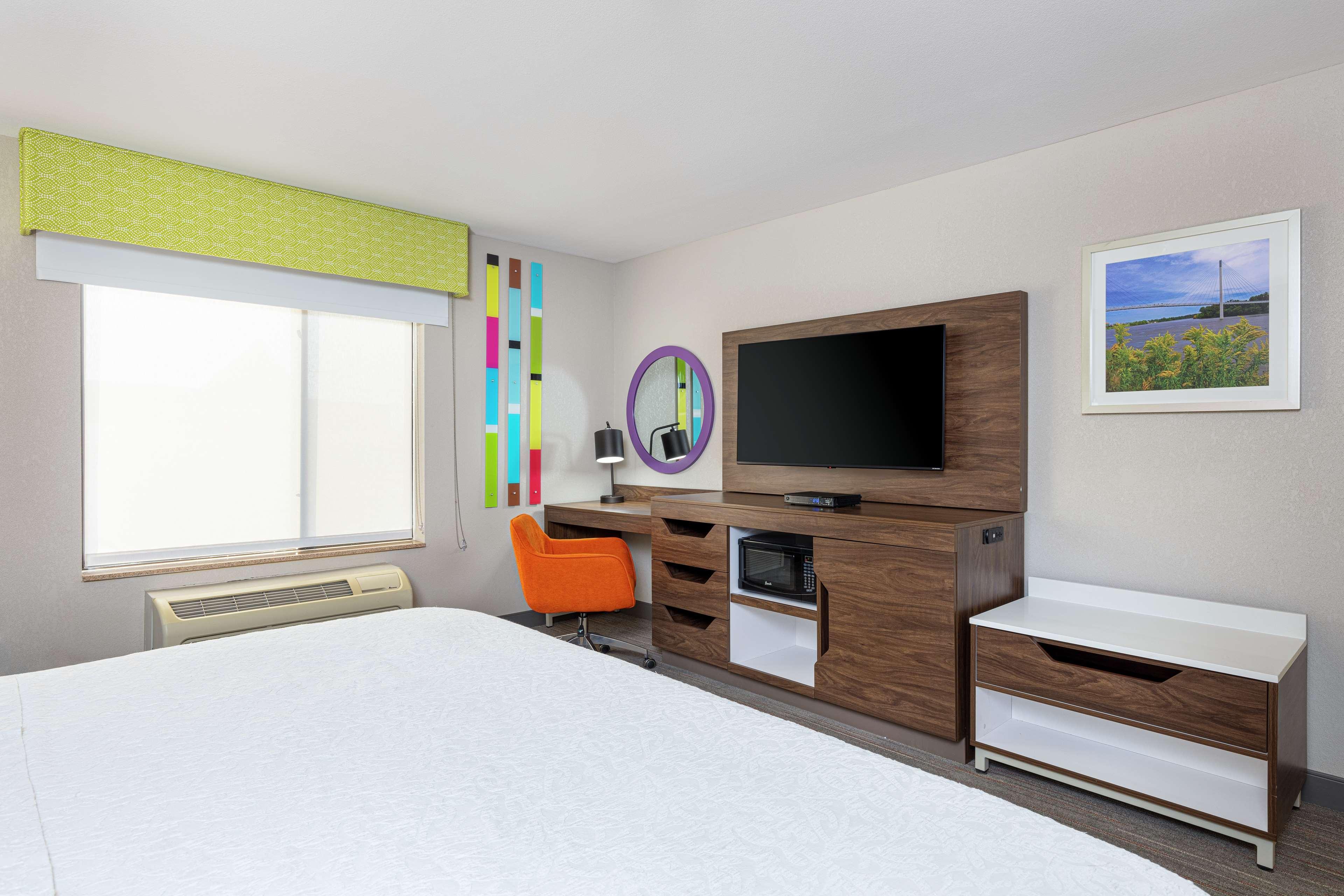 Newly Renovated Hampton Inn Omaha West Lakeside Extérieur photo