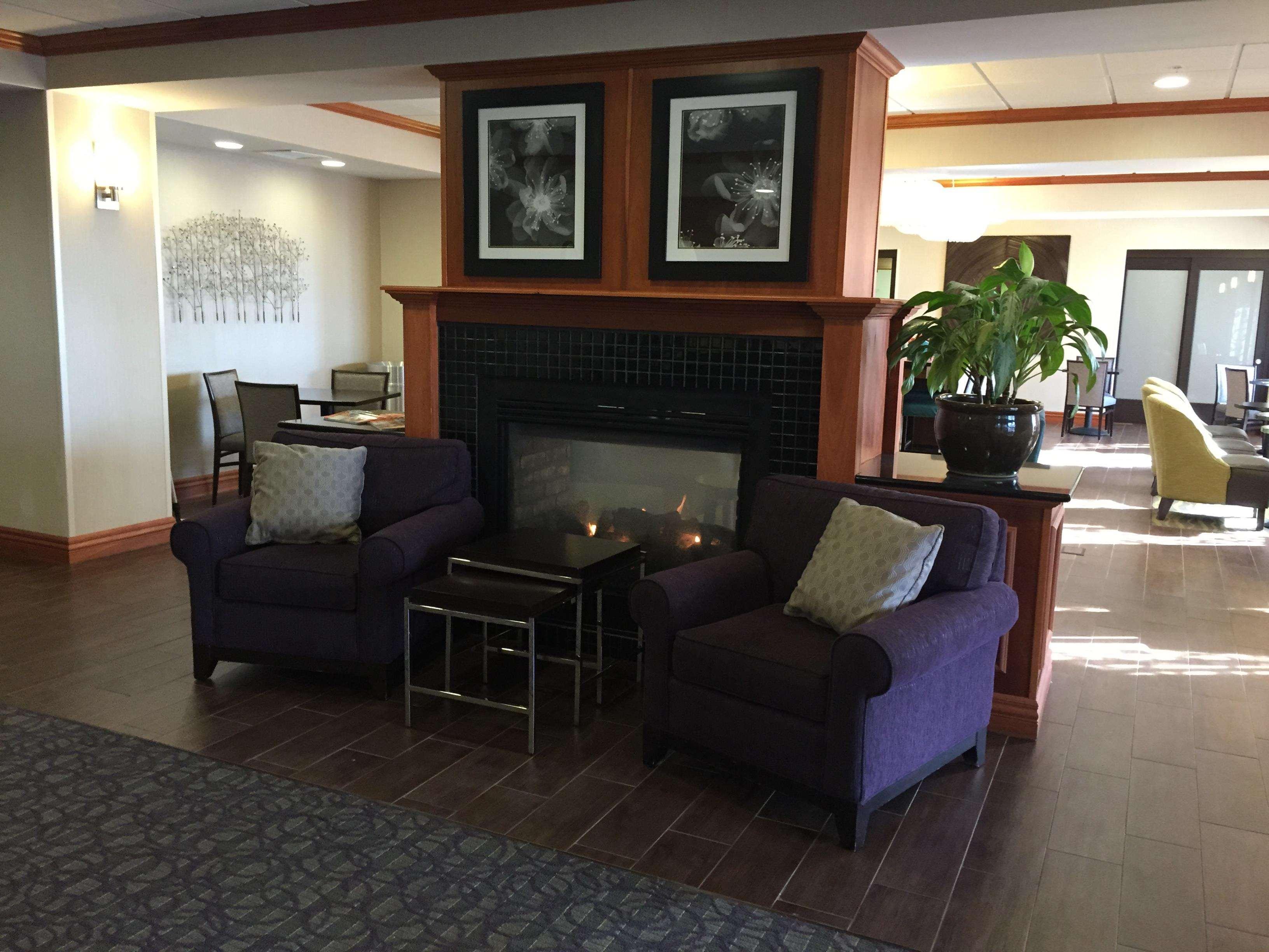 Newly Renovated Hampton Inn Omaha West Lakeside Extérieur photo