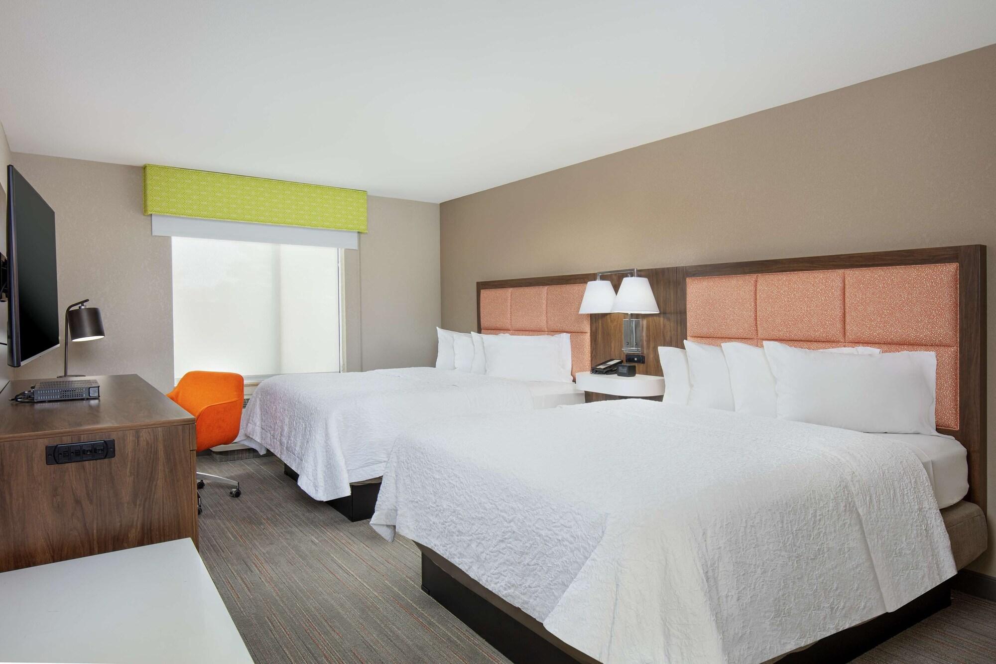 Newly Renovated Hampton Inn Omaha West Lakeside Extérieur photo