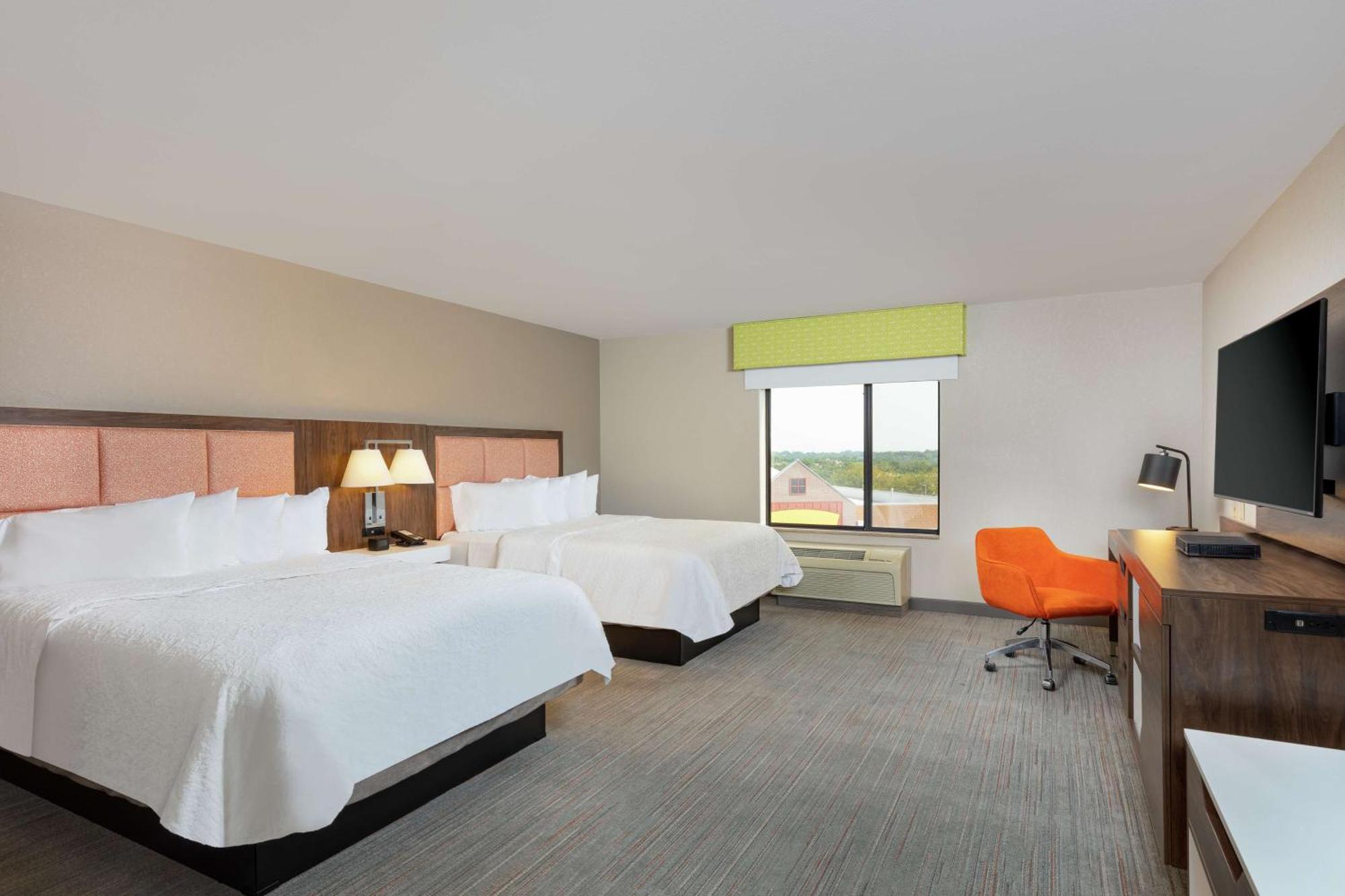 Newly Renovated Hampton Inn Omaha West Lakeside Extérieur photo