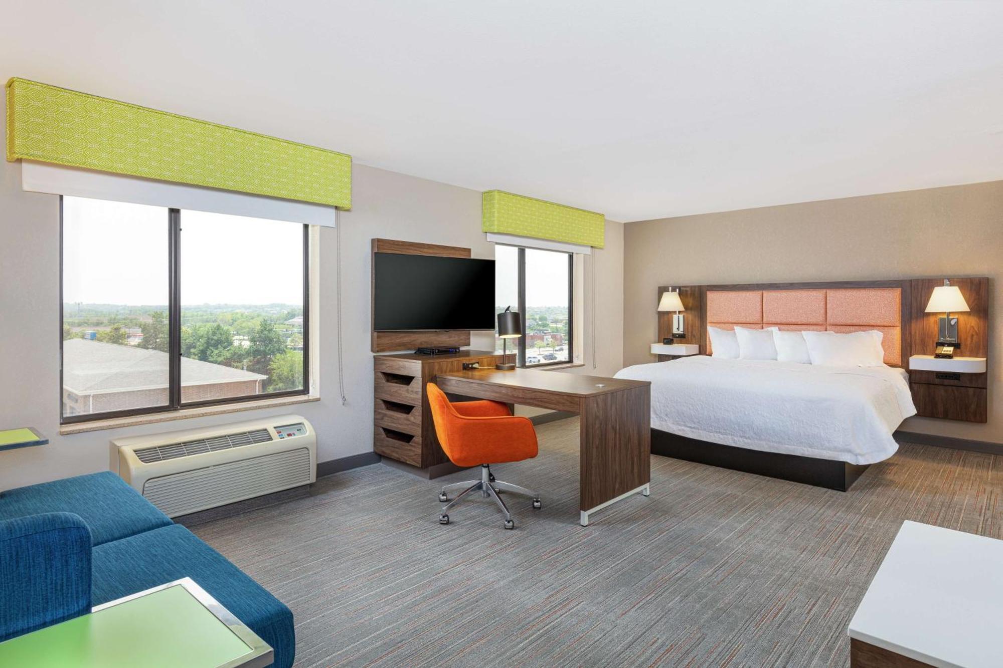 Newly Renovated Hampton Inn Omaha West Lakeside Extérieur photo