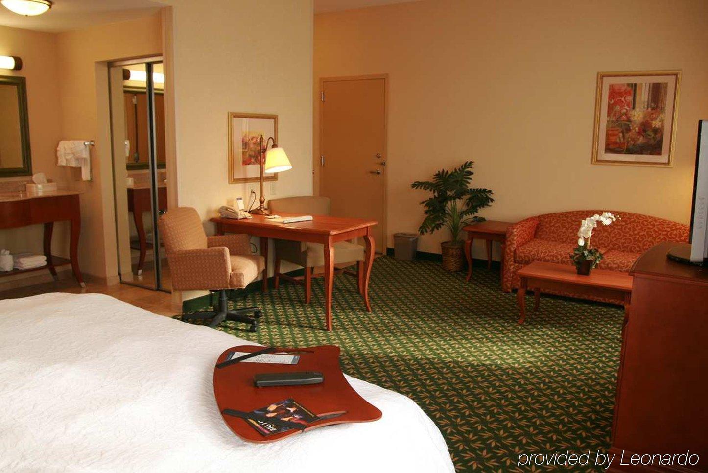 Newly Renovated Hampton Inn Omaha West Lakeside Chambre photo
