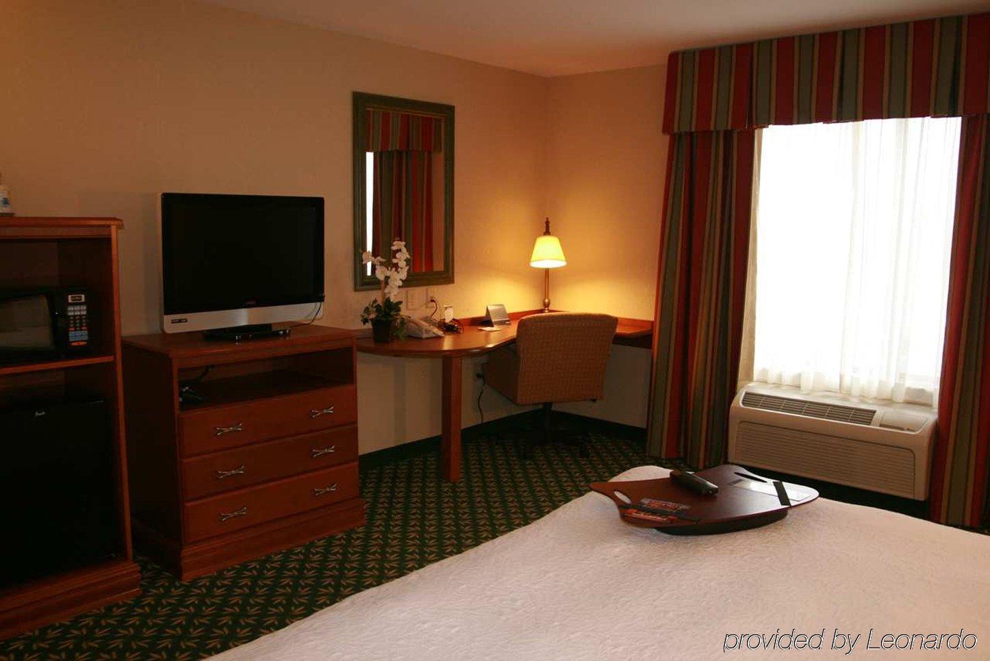 Newly Renovated Hampton Inn Omaha West Lakeside Chambre photo